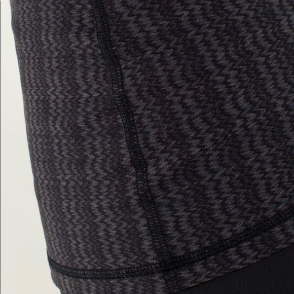 NWOT Power Y Tank Top 4 Black Pattern - Picture 4 of 8